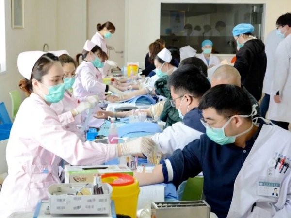 方道配资 满满都是爱！苏州2000余位“白衣战士”献血61万余毫升